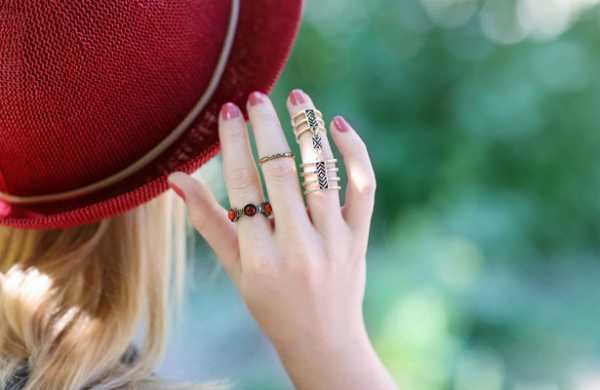 Почему нельзя носить на указательном пальце кольцо